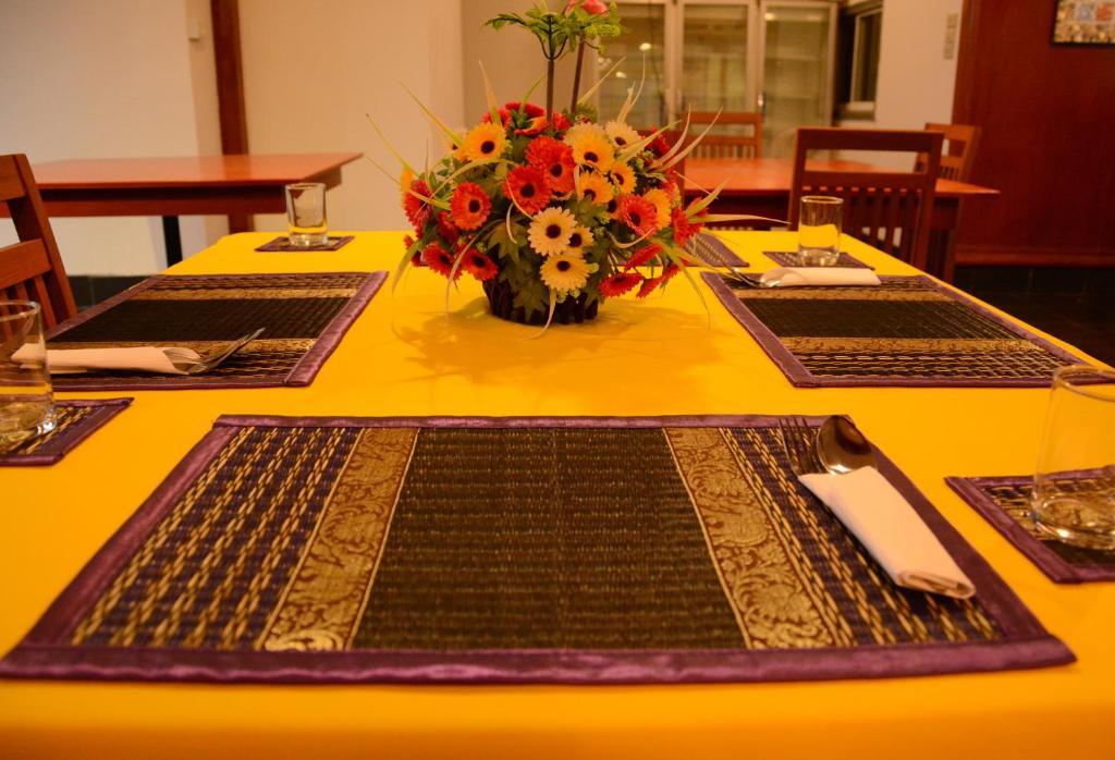 Pohseen Grand Palace Hotel Bangkok Luaran gambar