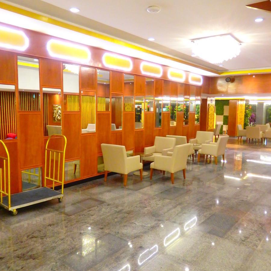 Pohseen Grand Palace Hotel Bangkok Luaran gambar